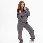 Спортен комплект за нея в графит